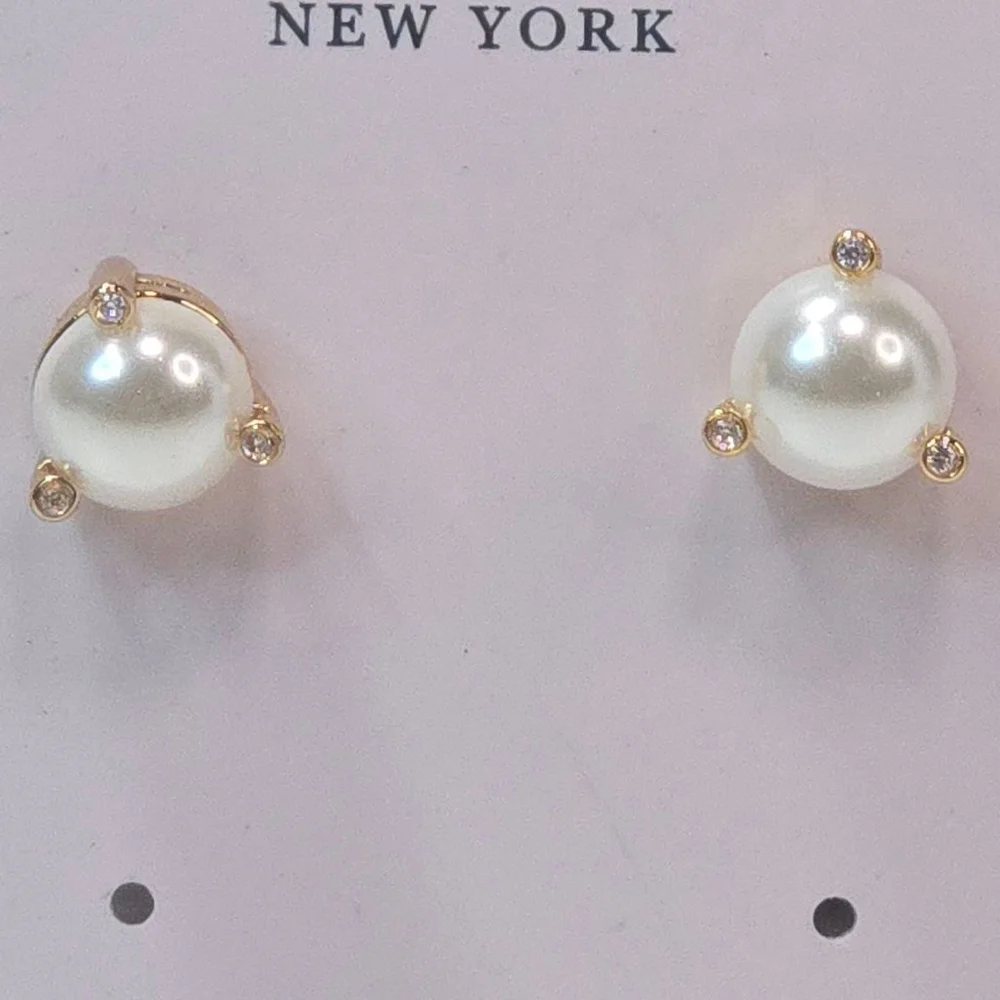 Kate Spade NWT Earrings Pearl Gold Tone Stud White Sparkle Classic Collectible